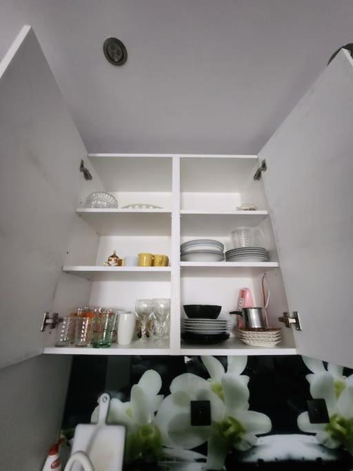 Modern Apartment. Best Location Sofia Bagian luar foto
